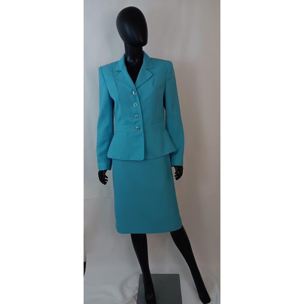 Le Suit Essentials Women's Turquoise Blue 4-Button Skirt Suit Set Size 8